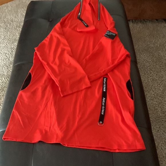 Top - Picture 3 of 3